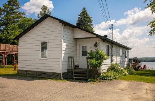 Deauville Ski Chalet | La Cozy O-Lac Magog