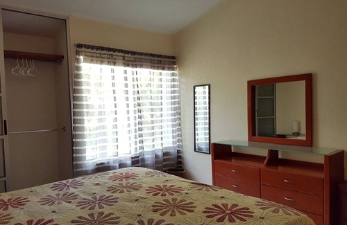 La Puntilla Villa | La Cruz de Huanacaxtle, Walking to the beach