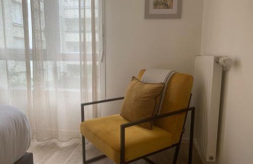 Saint-Denis Apartment | La demeure des Rois - Parking - Metro - Stade de France
