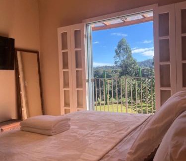 Santa Teresa Ski Chalet | La Dolce Villa