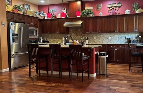 Clovis House | La Dolce Vita - Gorgeous 4-bedroom house in prestigious Clovis
