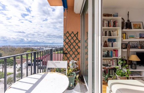 Cenon Apartment | La Dolce Vita - vue sur la Garonne et à 20mns de Bordeaux