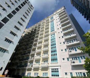 Iloilo Apartment | La Fayette Park Square Condominiums Comfort Cove - Iloilo