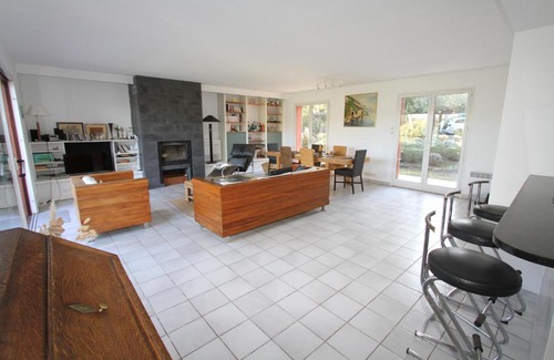 Bagnols-en-Foret Villa | La Fenouillarde YourHostHelper