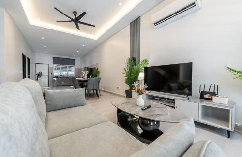 Batu Ferringhi House | La Ferringhi Villa - 5 Bedroom Bungalows by ALV