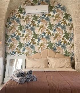 Bitonto Apartment | La Fiumara - Room with Bathroom