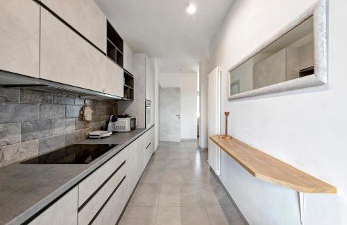 Albate Apartment | La Fontana Dei Merli, Como Lake