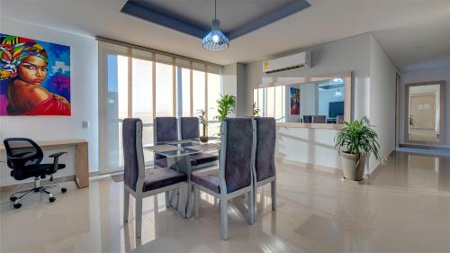 Urbanizacion Eliana Apartment | La Frontier Penthouse Suites