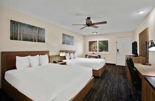 Yuma Hotel | La Fuente Inn & Suites