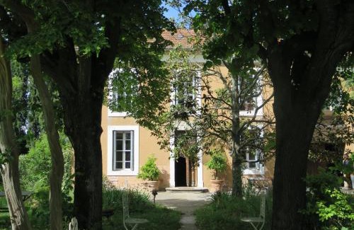 Tresques House | La Glacière, ostalarià agricol