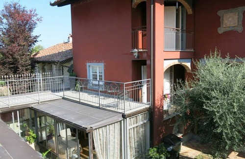 La Morra Resort | La Goccia Di Vino (Lmr113) 604.1