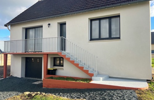 Gouville-sur-Mer House | La gouvillaise 10 people close to shops and sea