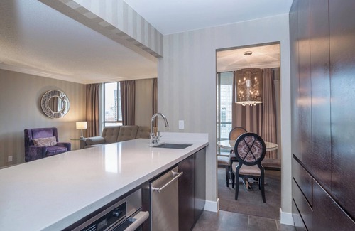 Downtown Vancouver Hotel | La Grande Residence Vancouver at The Sutton Place Hotel