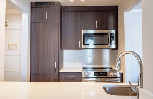 Downtown Vancouver Hotel | La Grande Residence Vancouver at The Sutton Place Hotel
