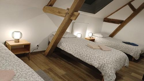 Montpont-en-Bresse Bed & Breakfast | La Grange à outeaux
