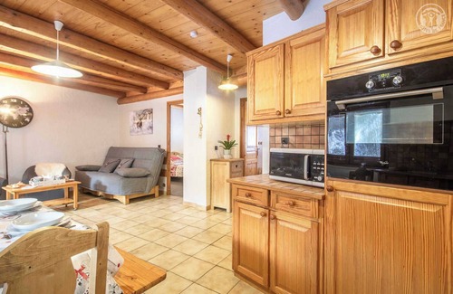 Villarabout House | LA GRANGE - BLUE THISTLE