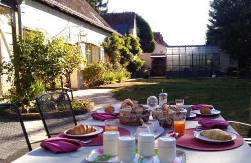 Saint-Genouph Bed & Breakfast | La Grange Dîmière, près de Tours