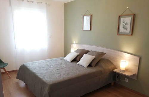 Vailhourles Cottage | LA GRANGE DE NESPES " SAUGES " (6 pers-) (Rated 4 stars)
