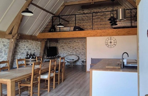 Lavergne House | La grange de Thégra