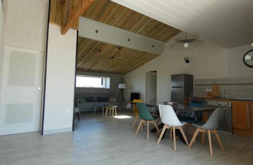 Cleder House | La Grange