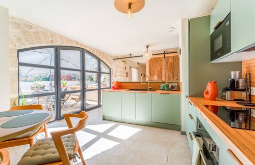 Moulezan House | La Grangerie, Stone Barn and Spa in a Peaceful Setting