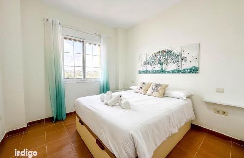 Costa Esuri Apartment | La Guardiana Bright, Modern Apartment GUA001