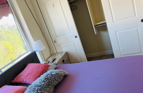 Rosemead House | LA guest room with private bathroom free parking