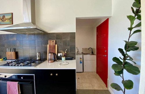 Burnside Apartment | La Hacienda Studio: A Stylish Coastal Retreat