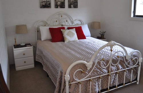 Curramore Bed & Breakfast | La Hacienda Jamberoo Country Retreat with fabulous views