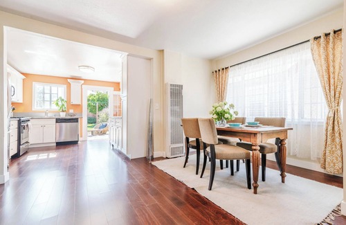 View Park-Windsor Hills House | LA Home w/Amazing Backyard Close to USC/Downtown