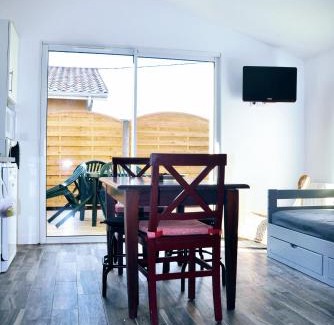 Gujan-Mestras Apartment | La Hume Vacances