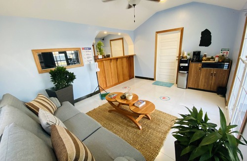 Caye Caulker Hotel | La Isla Resort