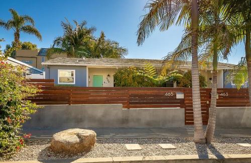 Beach Barber Tract House | La Jolla Cottage