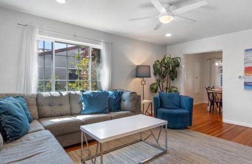 Beach Barber Tract House | La Jolla Ocean Dream - Walk 2 Beach - Dog Friendly