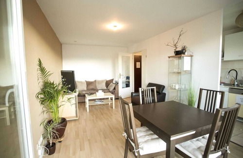 Meaux Apartment | *La Kreolita* near Paris/Disneyland Paris