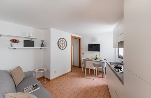 Gardone Riviera Apartment | La Limonaia 1 Apartment by Wonderful Italy
