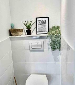 Mont-de-Marsan Apartment | La loge de Gustave, studio avec wifi et une place de parking privatif