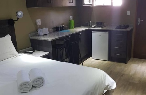 Lephalale House | La Lucia Guest House