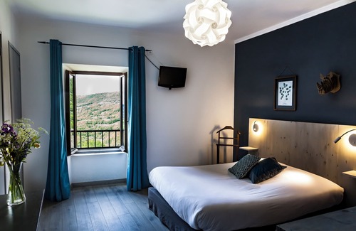 Saint-Pons Hotel | La Mère Biquette