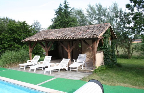 Saint-Laurent-des-Hommes House | La métairie en Périgord Swimming pool+Tennis+Fishing pond