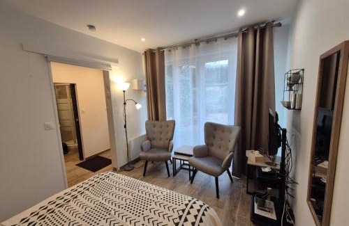 Vernon Apartment | La Mad Experience