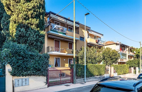 Desenzano del Garda Apartment | La Magnolia 2 Apartment by Wonderful Italy