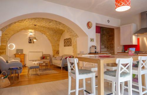Saint-Paul-Trois-Chateaux House | La maison du Chateau