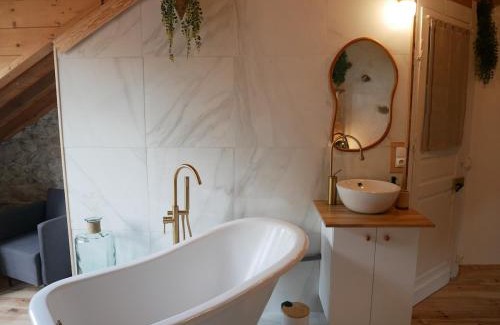 Bagneres-de-Bigorre Ski Chalet | La Maison Arola