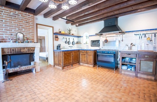 Mosnes House | La Maison aux Mille Fleurs