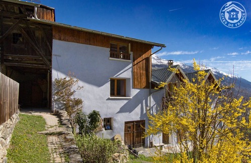 Saint-Martin-d'Arc House | LA Maison Bleue - St-martin-d'arc