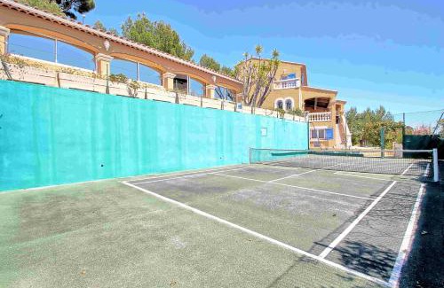 Toulon Bed & Breakfast | La Maison Bleue