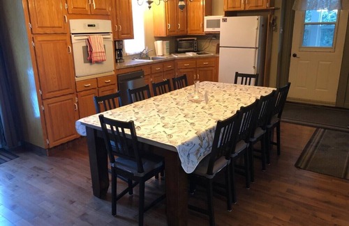 Baie-St-Paul Cottage | La Maison Clarence