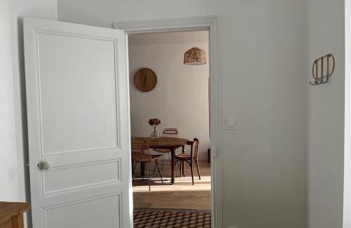 Carcassonne Apartment | La maison de Camille climatisation parking privé WIFI