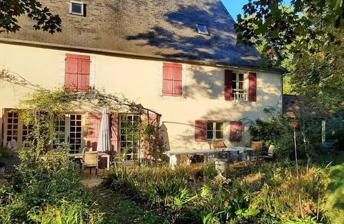 Saint-Mesmin House | La Maison de Maître, Gite Authentique du Périgord Dans les Gorges de Lauvézère